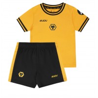 Camiseta Wolves Primera Equipación para niños 2024-25 manga corta (+ pantalones cortos)